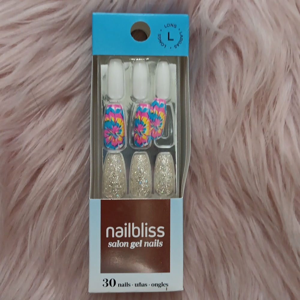 Brand New NAILBLISS SALON GEL NAILS-L